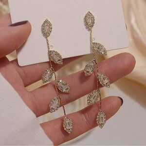 Elegant Gold Leaf Drop Earrings
